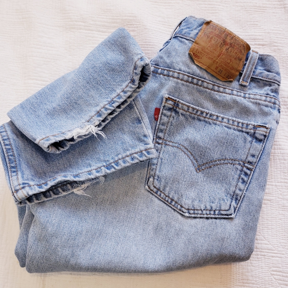 Vintage Light Wash Levi's 505 Straight